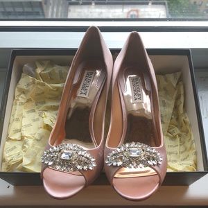 Badgley Mischka Lavender Ii Heels!